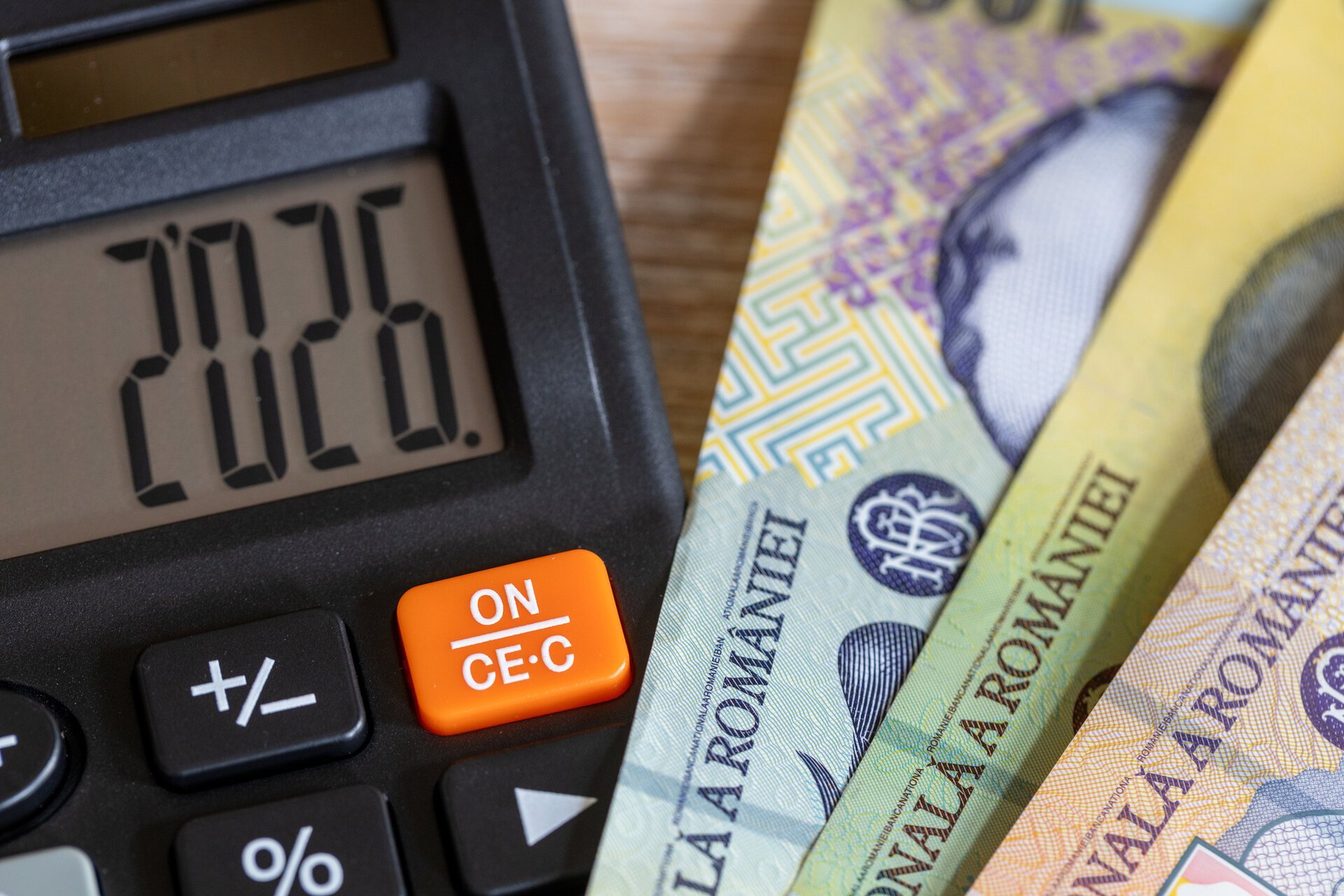 Anul 2026 a adus modificări fiscale semnificative în România, care afectează direct firmele și contribuabilii