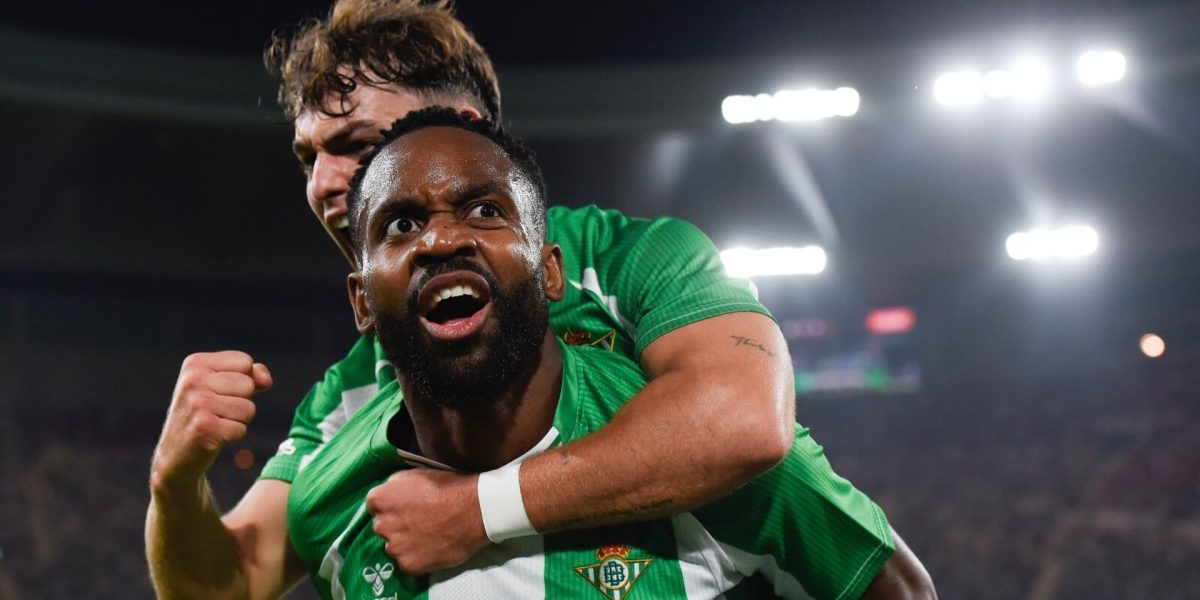 cedric-bakambu-celebra-un-gol-en-la-europa-league-16-9-aspect-ratio-default-0_da39.jpg - Presa360