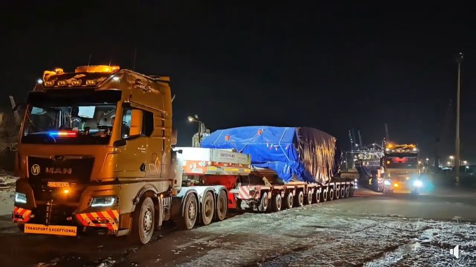 convoi-exceptional-camion-uriasul.jpg - Presa360