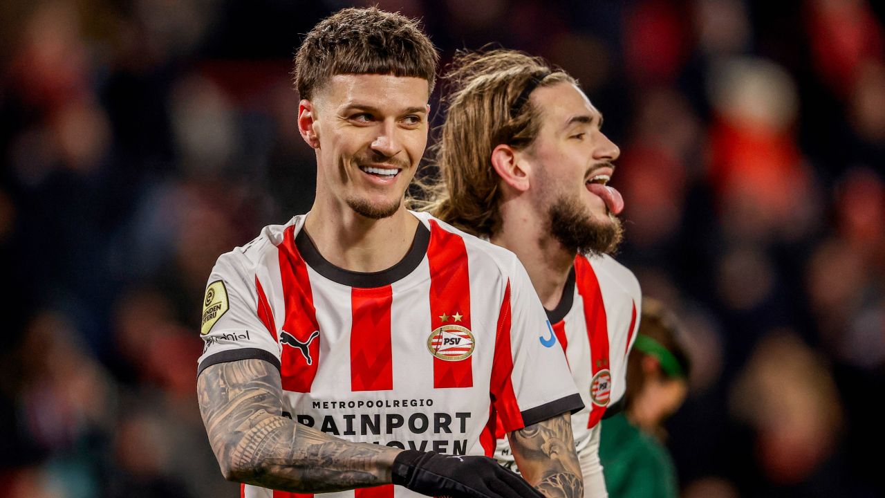 Dennis Man, starul etapei în Eredivisie Dennis Man, jucătorul român de la PSV Eindhoven, a impresionat în cadrul primei etape din 2026 a campionatului Eredivisie, fiind inclus în echipa ideală a rundei