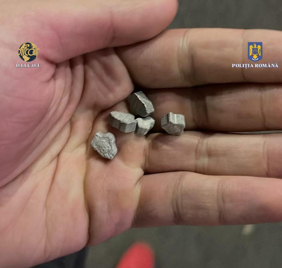 Centrele de sănătate mintală pregătite să preia atribuțiile fostelor centre județene antidrog: un pas penting, dar cu riscuri În contextul lansării oficiale a noii structuri de prevenție și combatere a consumului de droguri, specialiștii atrag atenția asupra unor provocări majore ce pot afecta eficiența acesteia