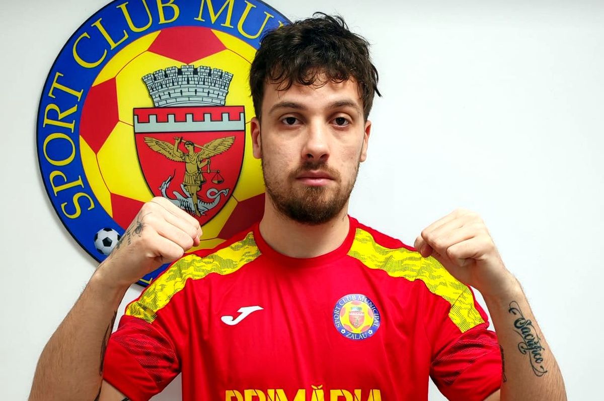 Transfer de marcă în Liga 3: Andrei Istrate la SCM Zalău Atacantul Andrei Istrate, în vârstă de 23 de ani, a fost prezentat oficial la SCM Zalău, echipă ce ocupă în prezent locul 2 în Seria 8 a Ligii a 3-a