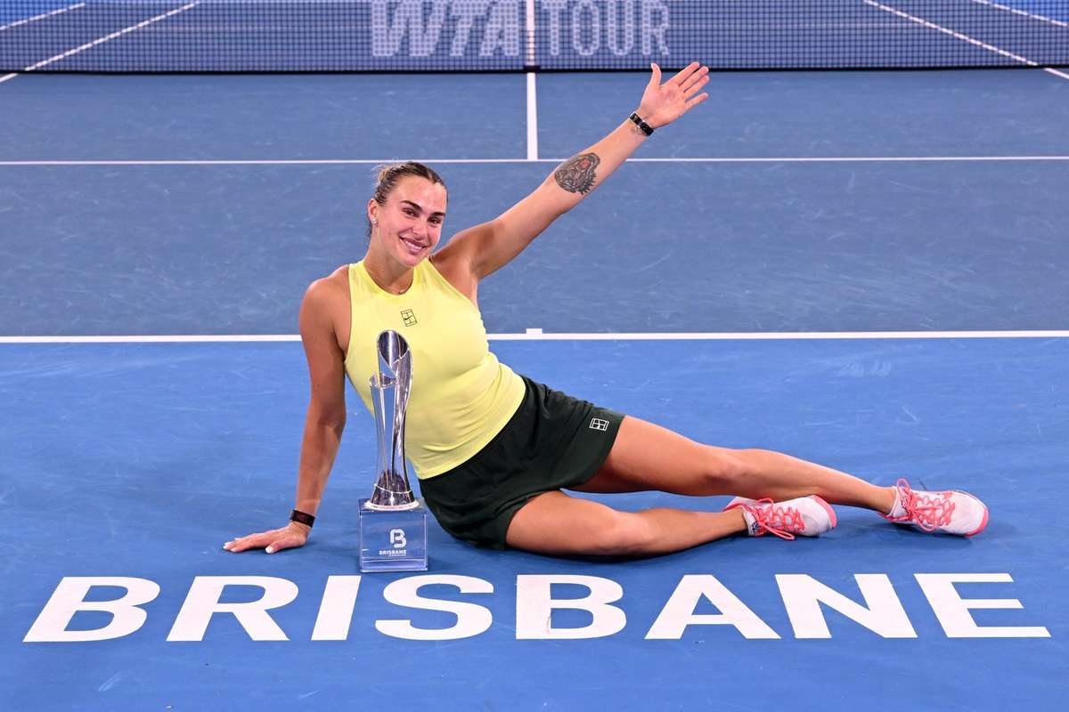Sabalenka își apără titlul la Brisbane înainte de Australian Open Aryna Sabalenka a început sezonul 2026 într-o formă de excepție, apărarea titlului la Brisbane fiind completată cu o victorie clară în fața Martei Kostyuk, scor 6-4, 6-3