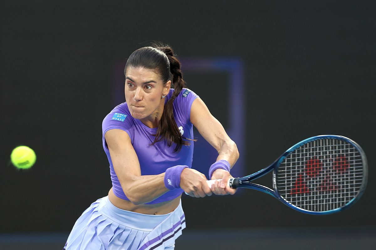 Sorana Cîrstea se duelează cu Naomi Osaka la Australian Open Sorana Cîrstea, jucătoare română de tenis în vârstă de 35 de ani, se află în fața unui meci crucial în turul 2 al Australian Open, unde o înfruntă pe japoneza Naomi Osaka, o fostă campioană de Grand Slam