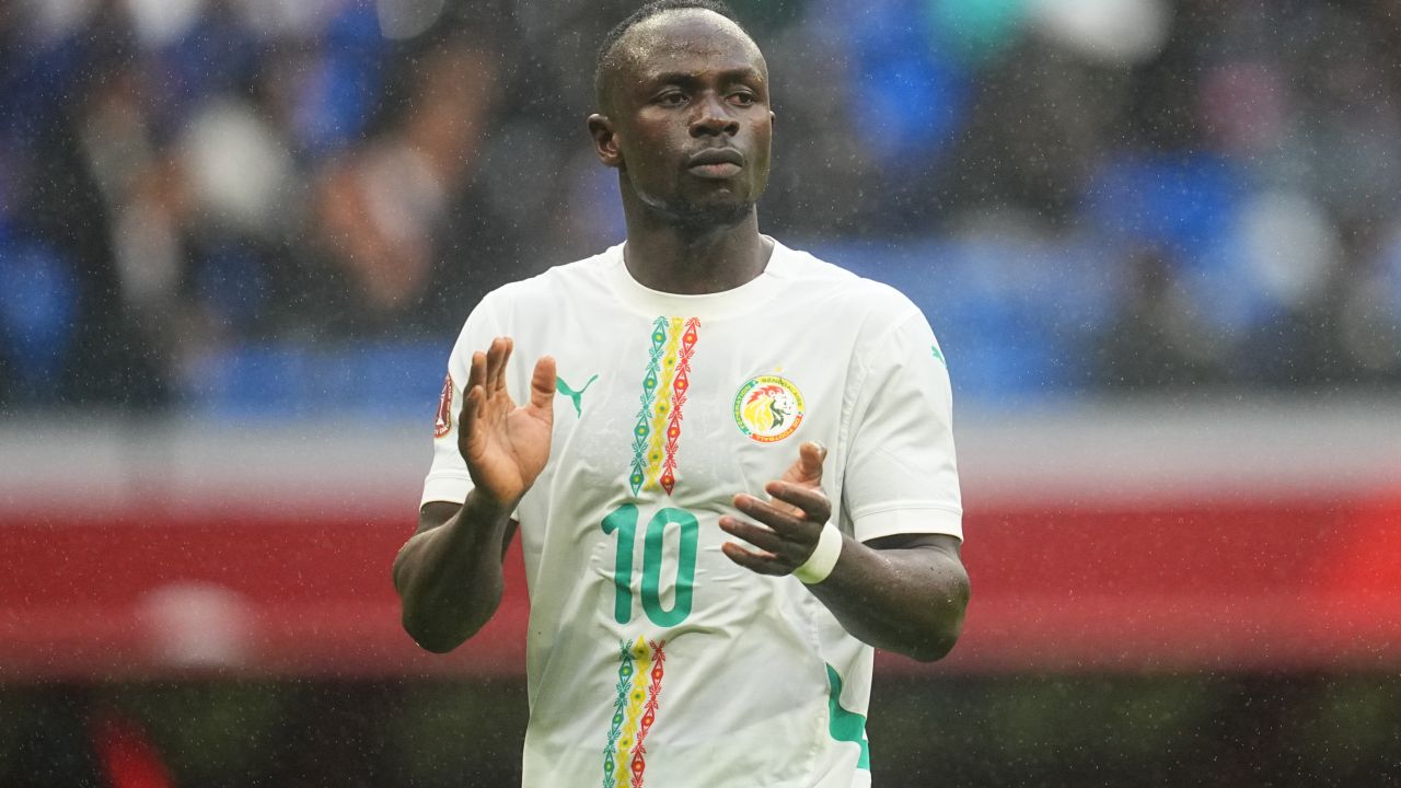 Senegal, pe drumul către gloria africană: calificare în finala Cupei Africii pe Națiuni Senegal s-a calificat în finala Cupei Africii pe Națiuni, după o partidă electrizantă în care jucătorii au demonstrat de ce sunt considerați unii dintre cei mai temuti competitori ai turneului