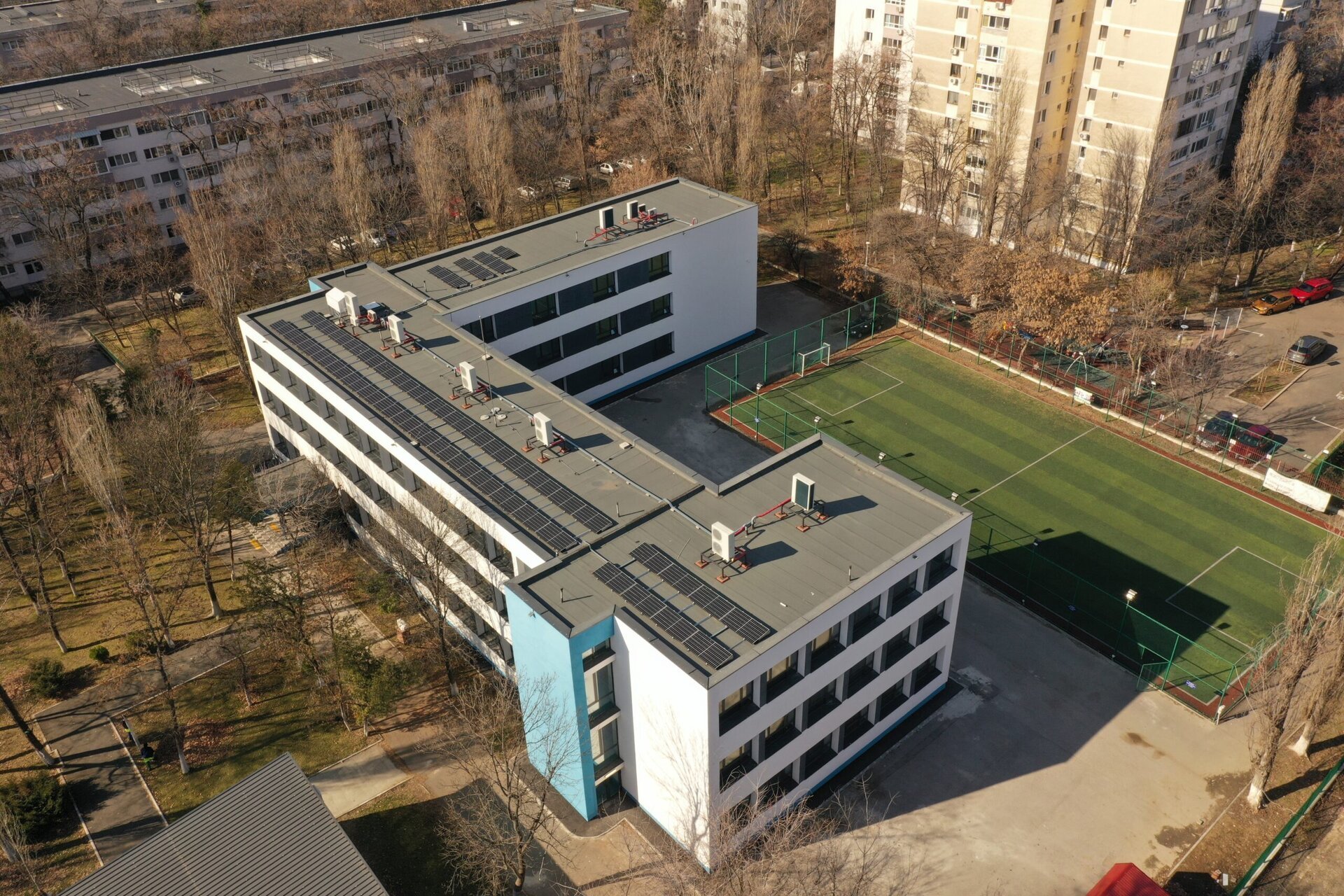 Primăria Sectorului 6 a încheiat în ultimul moment al anului 2025 o tranzacție de aproape 200.000 de euro pentru achiziționarea de echipamente moderne destinate atelierelor de practică ale Colegiului Tehnic „Gheorghe Asachi”