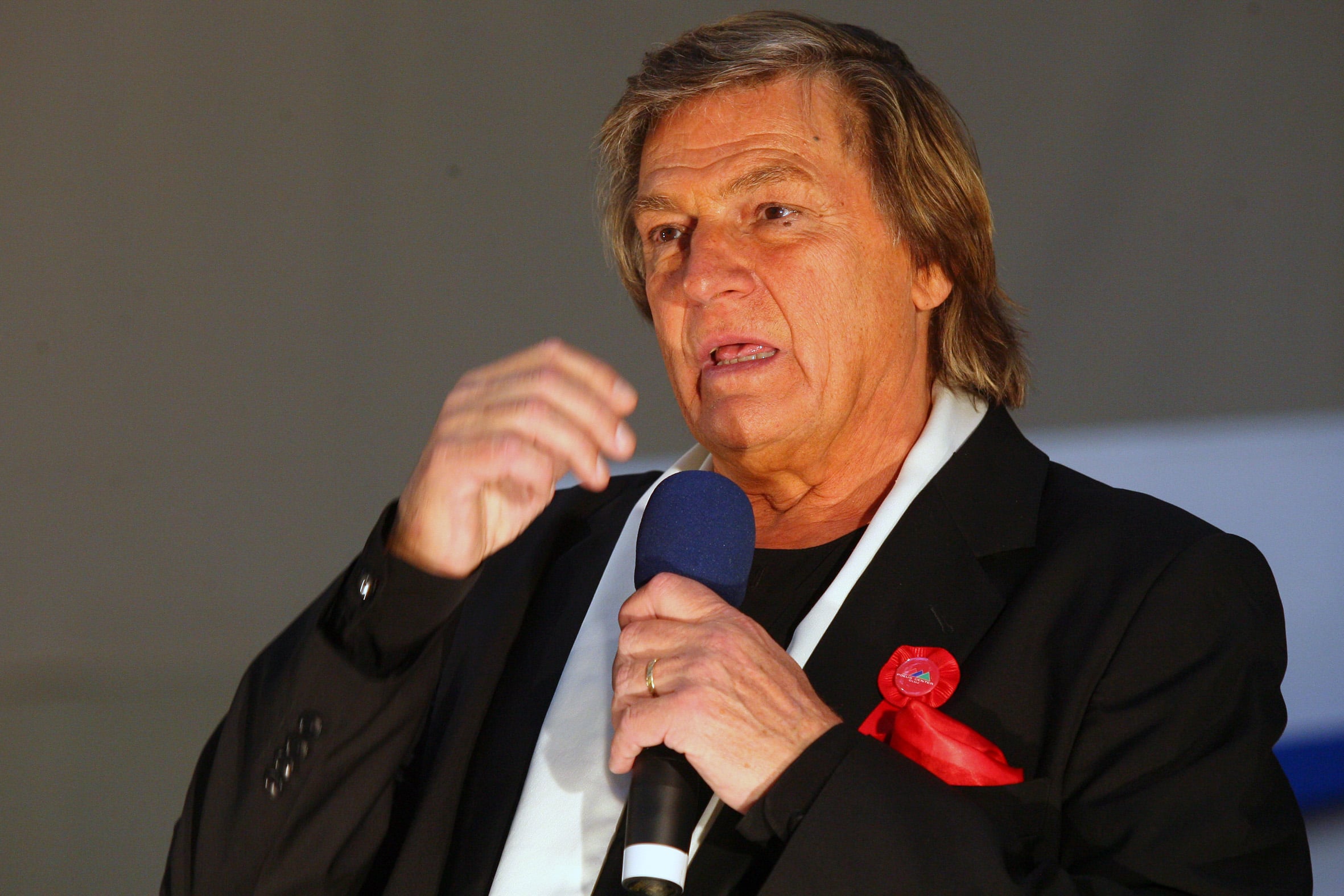 Florin Piersic, celebrat la 90 de ani: O gală de neuitat pe scena Naționalului Pe 27 ianuarie 2026, legendarul actor Florin Piersic va împlini 90 de ani, iar momentul va fi marcat printr-o gală specială, programată pentru 26 ianuarie, la Teatrul Național I.L