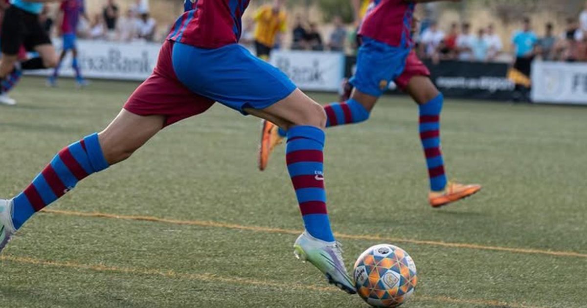 Ianis Târbă, noua achiziție a clubului Dinamo București, își începe cariera pe terenurile din România după ce a petrecut cinci ani formativi în celebra academie La Masia a FC Barcelona