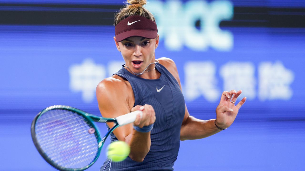 Jaqueline Cristian avansează în sferturile de finală la Adelaide Jaqueline Cristian, jucătoare română de tenis, a arătat o formă excelentă în cadrul turneului WTA de la Adelaide, reușind să se califice în sferturile de finală