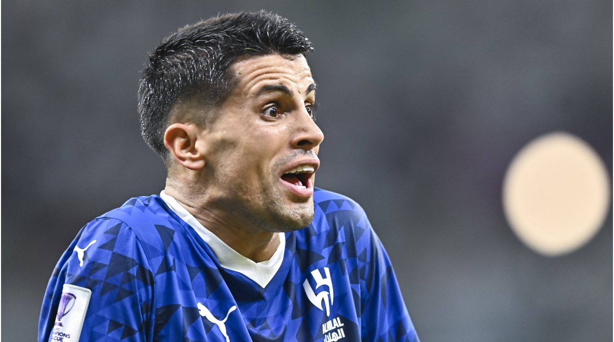 João Cancelo în drum spre FC Barcelona João Cancelo, fundașul portughez de 31 de ani, se pregătește să revină în fotbalul european, iar FC Barcelona pare să fie noua sa destinație