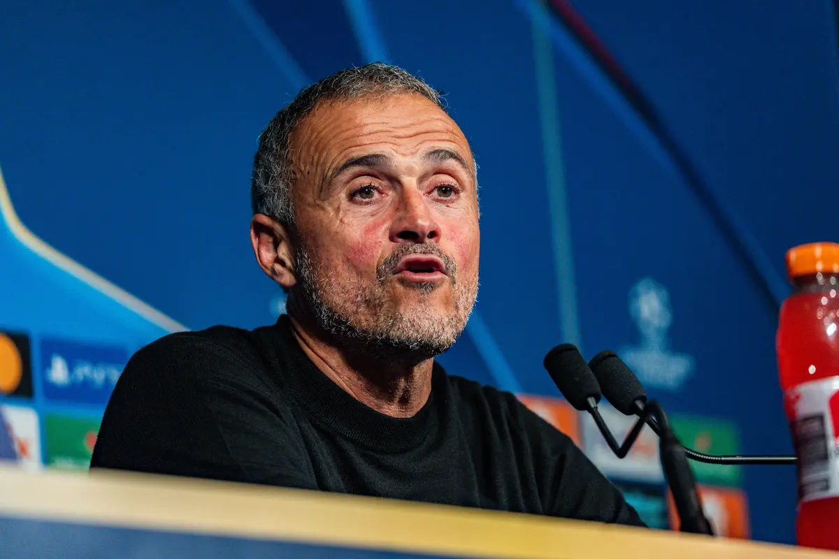 PSG, Eliminat în Stil Surprinzător de Paris FC Într-un meci dramatic desfășurat pe terenul de la Parc des Princes, Paris Saint-Germain a suferit o înfrângere neașteptată în fața rivalilor locali de la Paris FC, scor 0-1, în cadrul 16-imilor de finală ale Cupei Franței