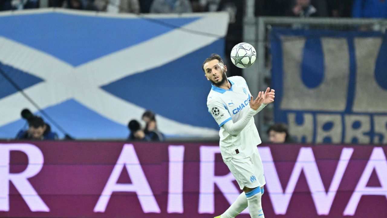 Marseille își continuă cursa către podiumul Ligue 1 Marseille a obținut o victorie convingătoare cu 3-1 în fața lui Lens, într-un meci din runda a 19-a din Ligue 1, consolidându-și locul în fruntea clasamentului