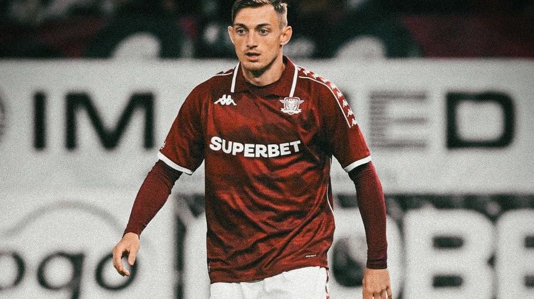 Rapid pierde un jucător important: Micovschi, transferat în Liga 1 Rapid București a decis să renunțe la unul dintre jucătorii săi importanți, Alexandru Micovschi, care va părăsi echipa în urma unor negocieri recente