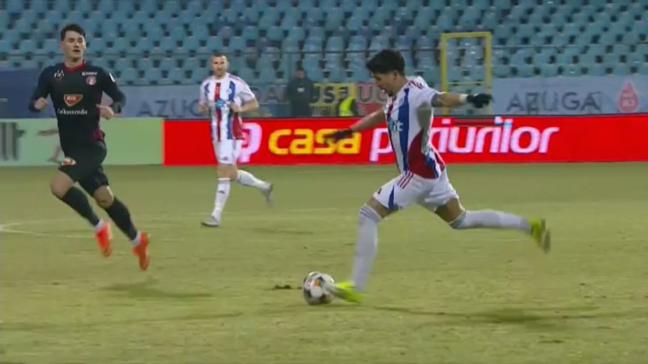 Urmărim Penultima Partidă a Etapei a 23-a: Intensitate și Emoție pe Teren Etapa a 23-a a campionatului se apropie de final, iar penultima partidă promite multă intensitate și emoție