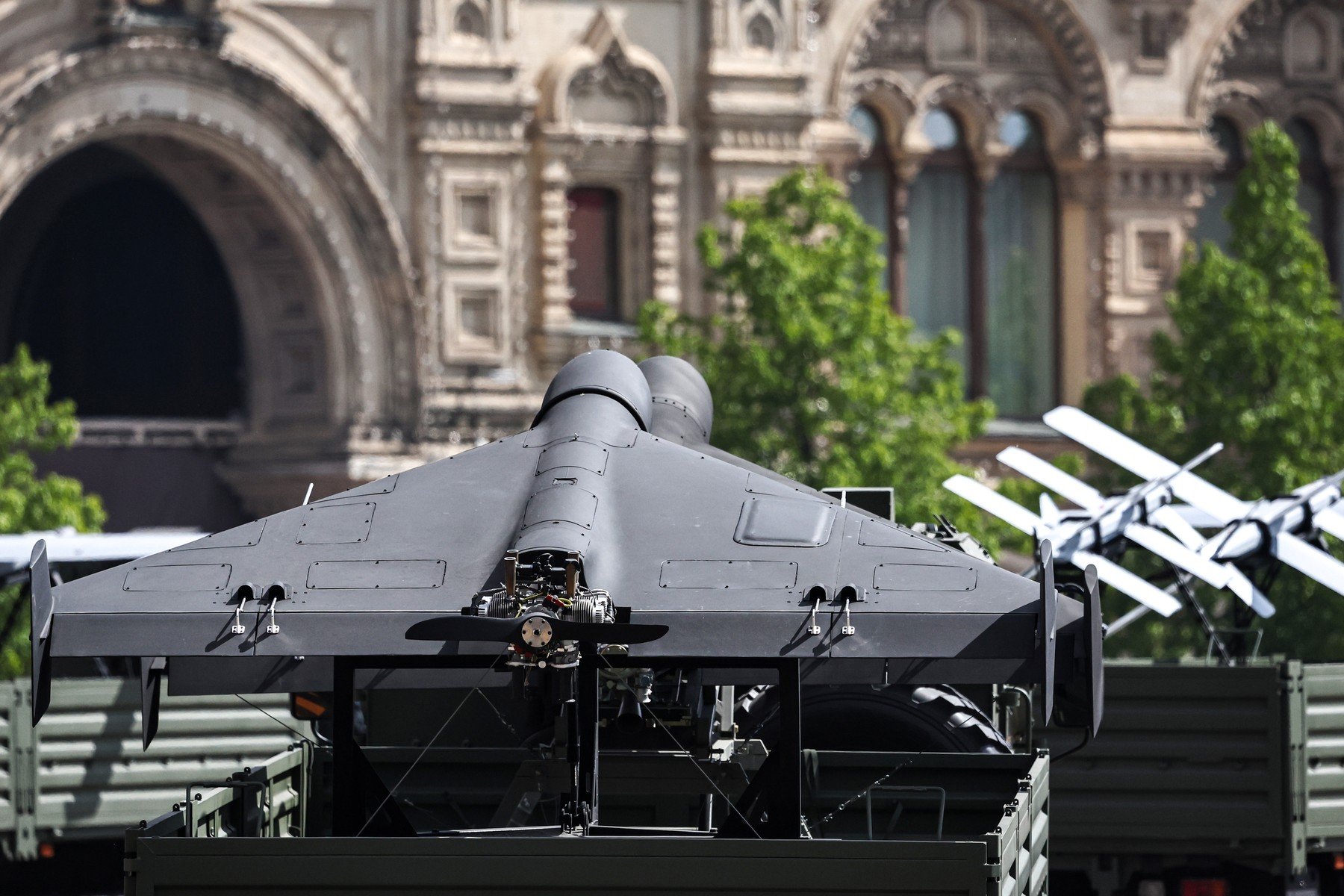 Iranul își întărește arsenalul militar cu 1.000 de drone noi, într-un context tensionat marcat de declarațiile recente ale președintelui american Donald Trump, care a avertizat asupra posibilității unor atacuri asupra Republicii islamice dacă aceasta nu acceptă negocieri