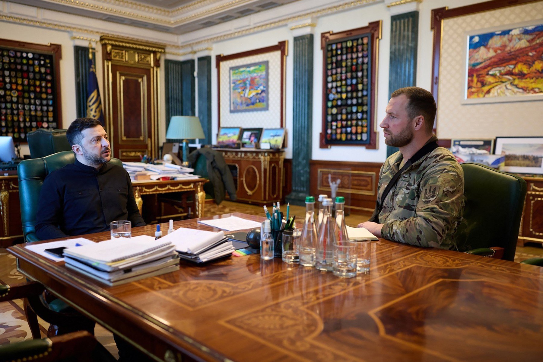 Schimbare în vârful Serviciului de Securitate al Ucrainei, după demisia lui Vasil Maliuk După anunțul oficial al demisiei lui Vasil Maliuk de la conducerea Serviciului de Securitate al Ucrainei, se profilează o posibilă numire interimară menită să stabilizeze instituția critică pentru securitatea națională