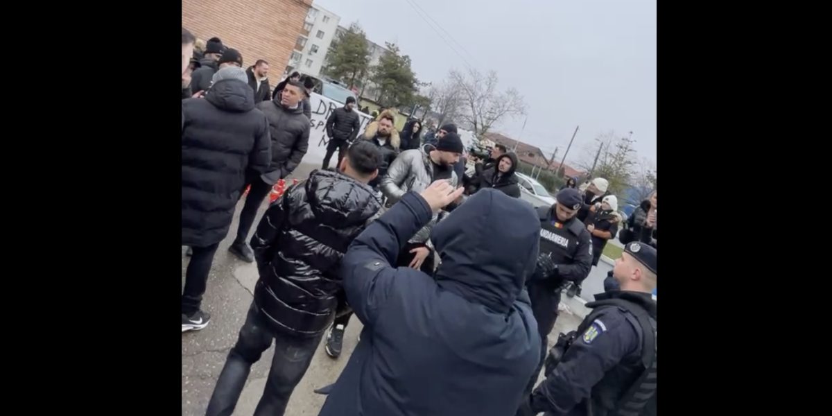 protest-la-spitalul-judetean-Buzau.jpg - Presa360