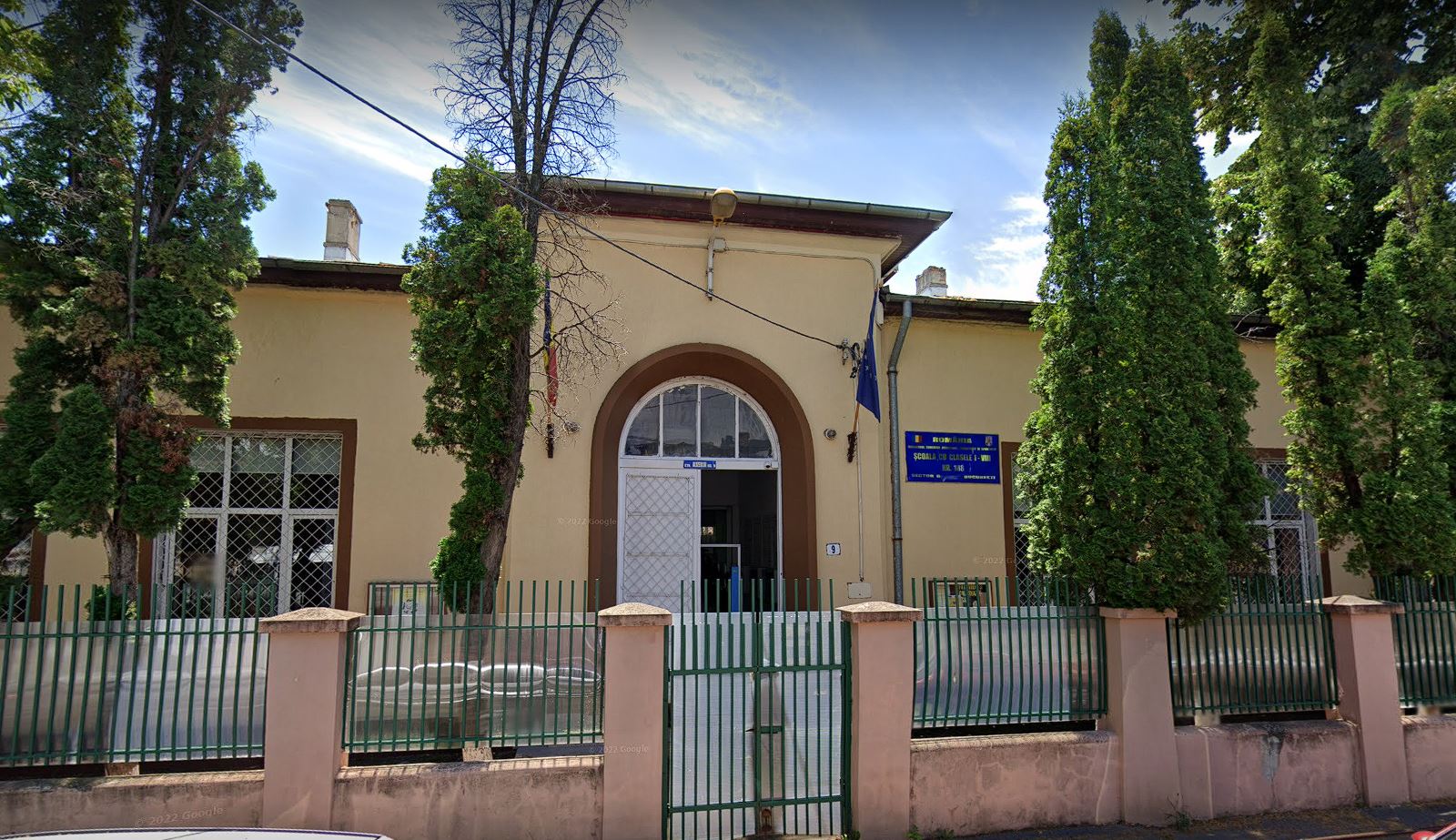 Demolarea celei mai vechi școli din Sectorul 6, planificată pentru vara anului 2025, marchează un moment important în procesul de modernizare a infrastructurii educaționale din zona Capitalei