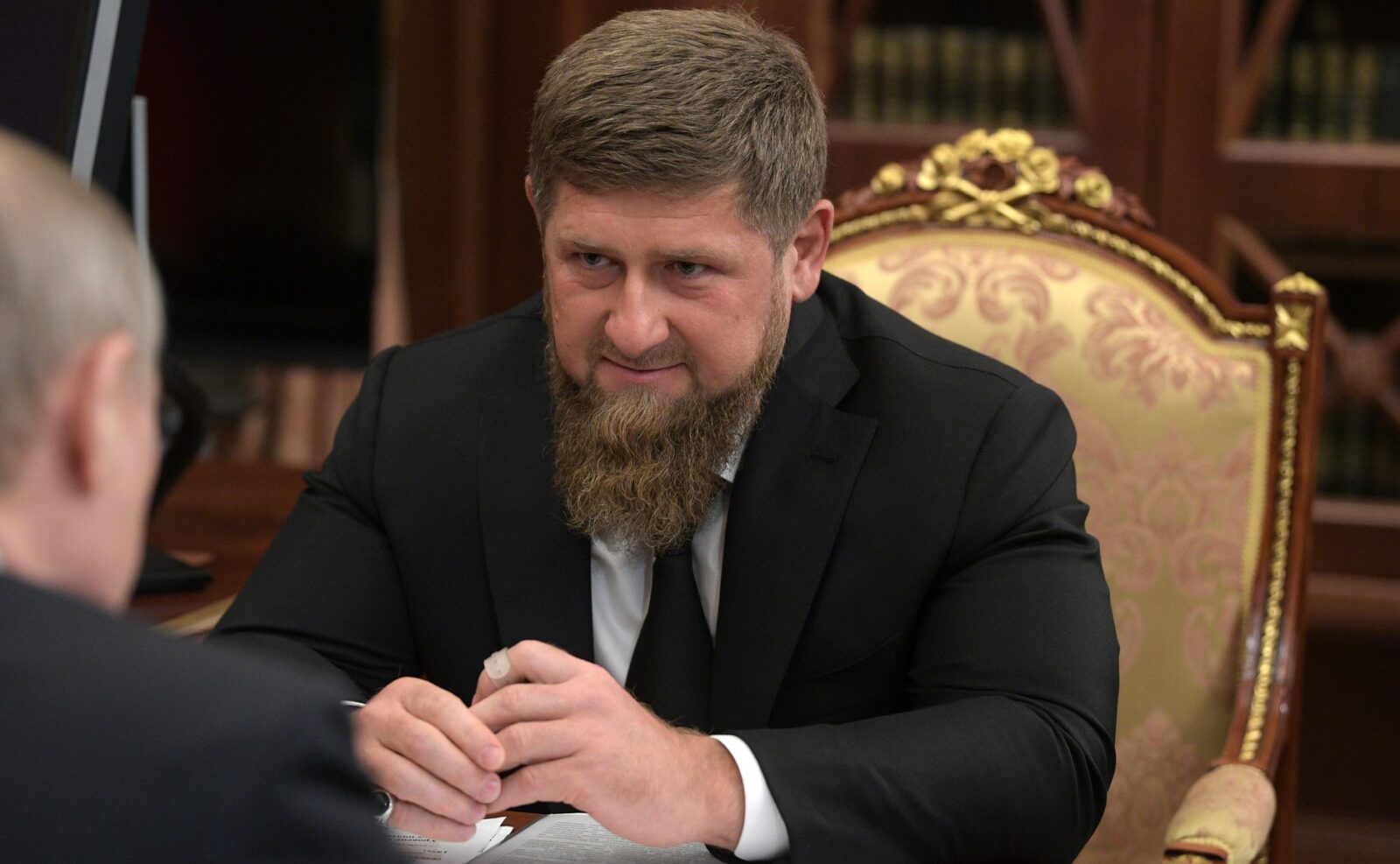 Liderul Ceceniei, Ramzan Kadîrov, se află în stare critică din cauza unor probleme de sănătate grave, potrivit informațiilor obținute din surse militare ucrainene