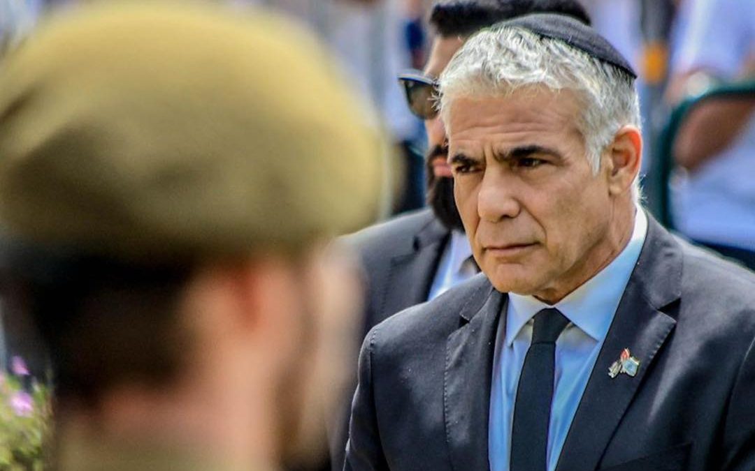 Liderul opoziției israeliene, Yair Lapid, avertizează Iranul după acțiunile SUA în America Latină Yair Lapid, liderul opoziției din Israel, și fostul prim-ministru, a emis sâmbătă un semnal clar către regimul iranian, după recentul eșec al SUA de a intercepta un convoi cu arme și după arestarea președintelui venezuelan Nicolas Maduro