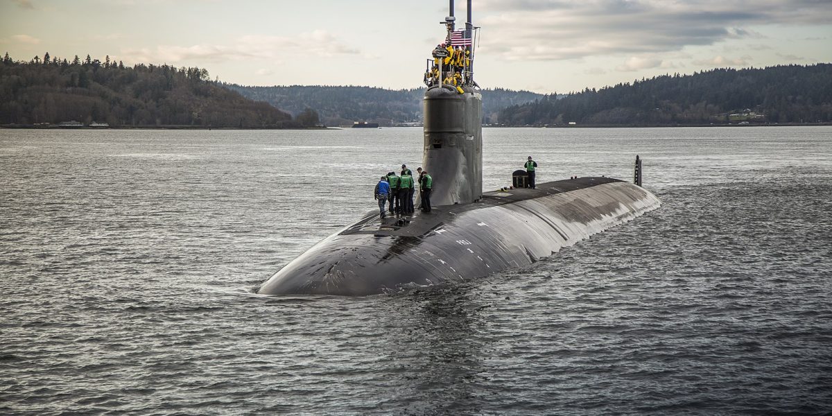 1620px-USS_Connecticut_SSN_22.jpg - Presa360