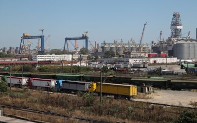 1771349458_portul-constanta-remorchere-cargo-nave-vapoare-cereale-cale-ferate-port-dane-transport-containere-ma.jpeg - Presa360