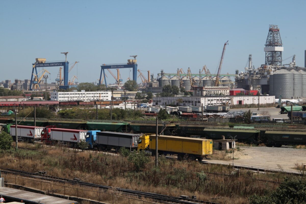Un incident grav la Portul Constanța, survenit în urma unui comportament imprudent, a readus în prim-plan problemele de siguranță din sectorul feroviar și pericolul pe care alcoolul îl reprezintă în rândul personalului feroviar