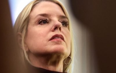 Pam Bondi înfruntă parlamentarii în audierea despre Epstein