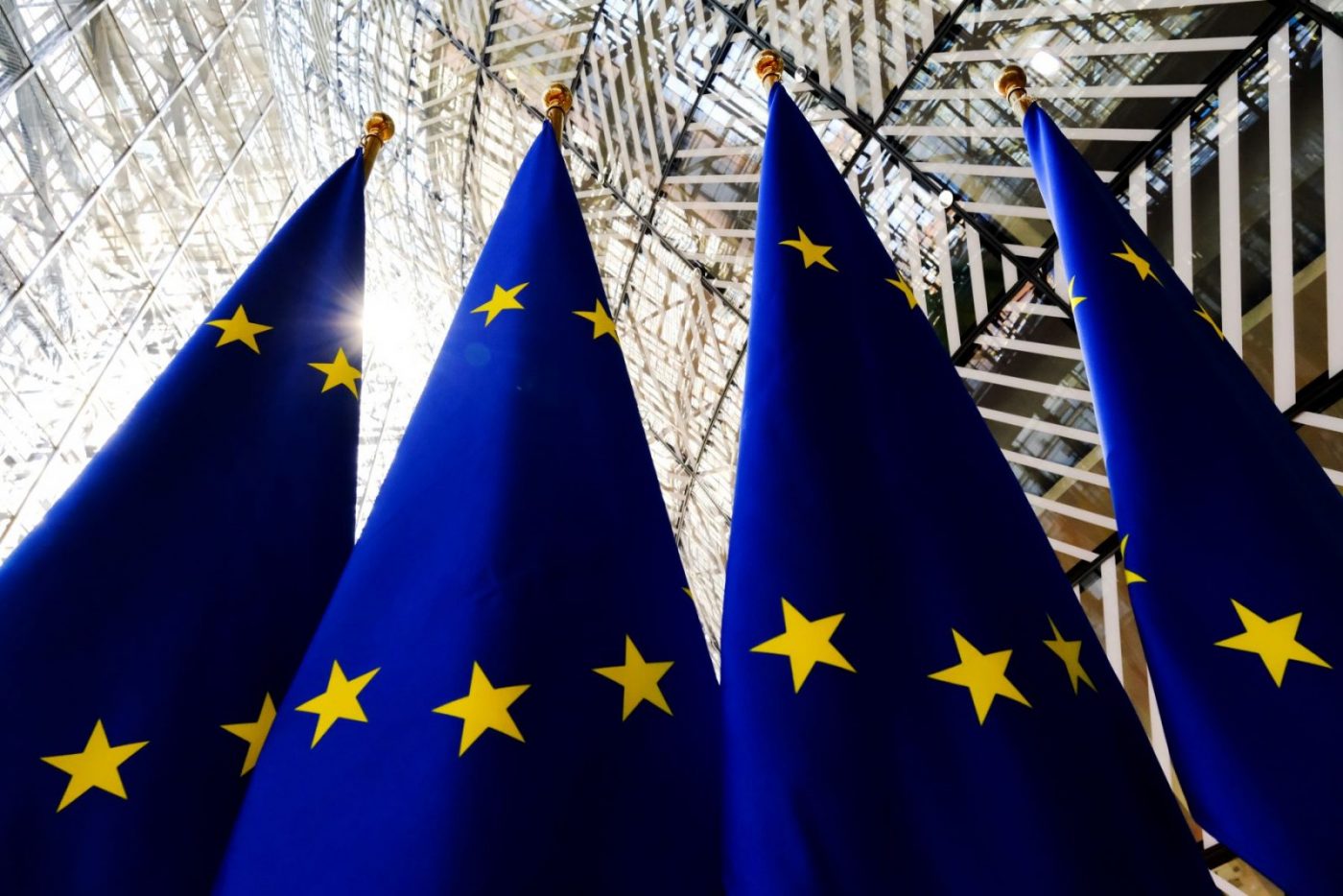 Uniunea Europeană se pregătește să intensifice presiunea asupra Rusiei printr-un nou pachet de sancțiuni, vizând în mod special sectoarele bancar și energetic