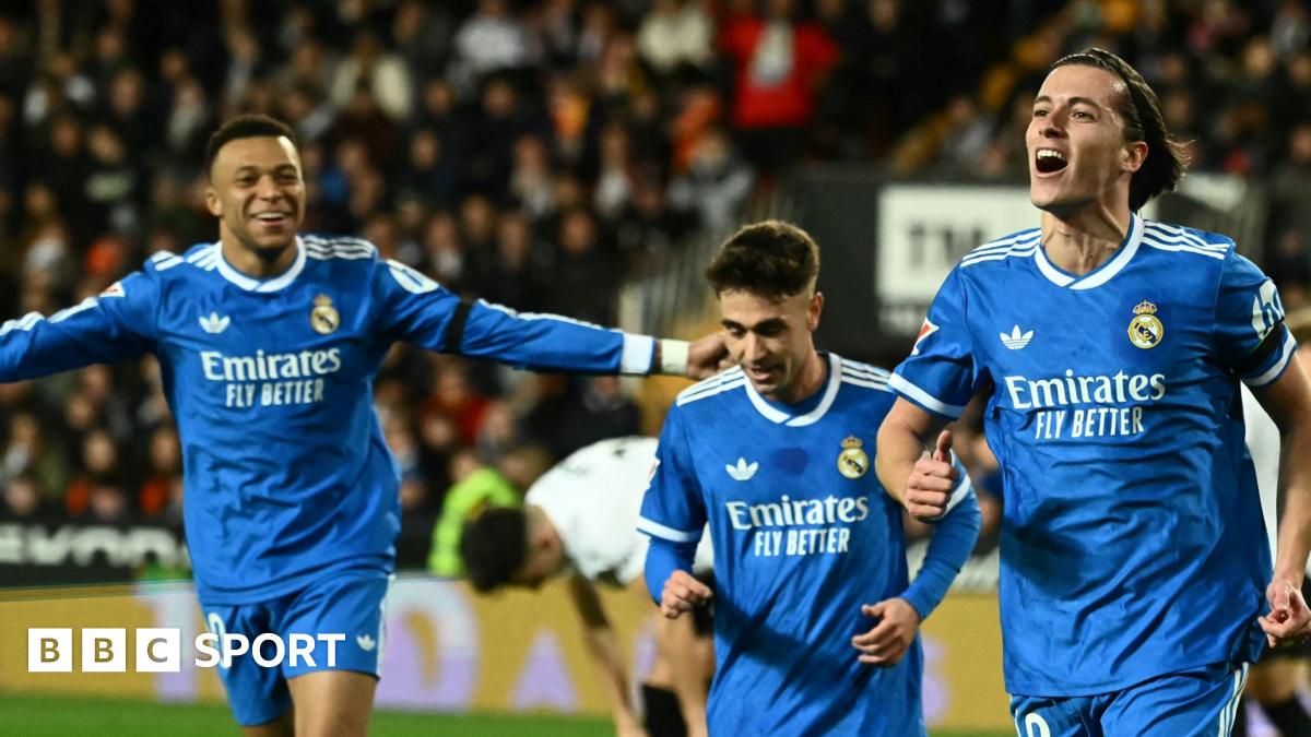 Mbappé aduce victoria pentru Real Madrid în fața Valenției Kylian Mbappé a înscris al 38-lea gol al sezonului, iar Real Madrid a obținut sâmbătă a șaptea victorie consecutivă în La Liga, reducând devansul față de liderul Barcelona la doar un punct