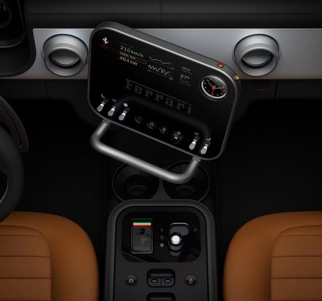 69887a69fe7a8b0020bc5bb6-ferrari-luce-control-panel-overview-hero-srgb-6k-72dpi-1x1.jpg - Presa360