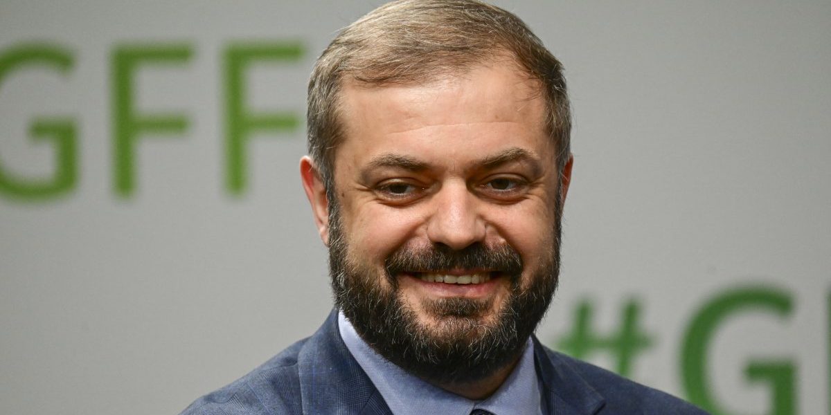 Armenia, Azerbaijan agree on LNG and bitumen transit