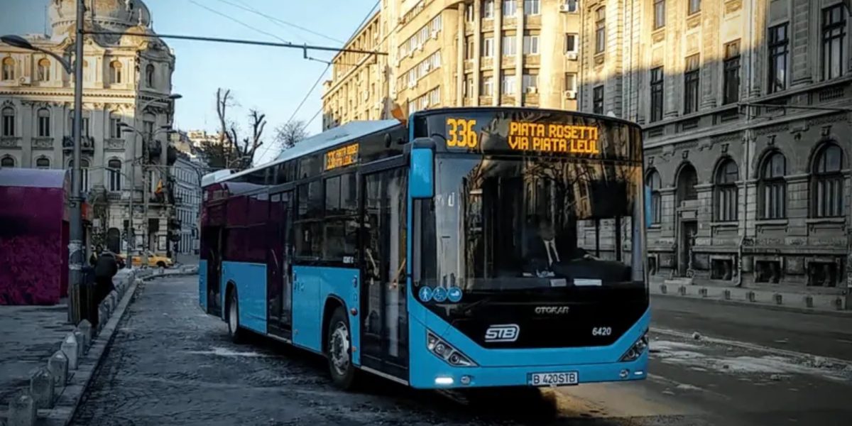 Autobuzele-Okocar-stau-in-garaj.jpg - Presa360