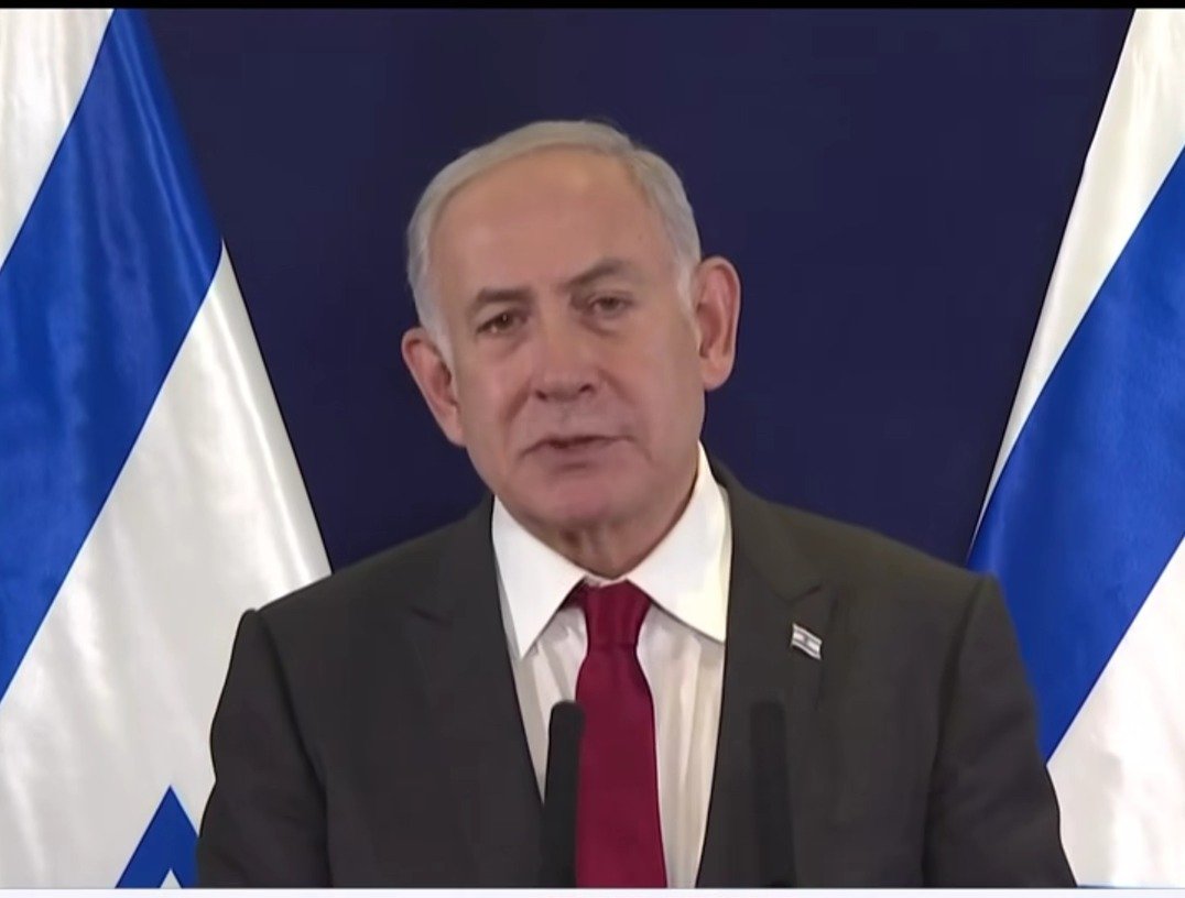 Netanyahu se întâlnește cu Trump pentru a discuta despre Iran și provocările din Orientul Mijlociu Prim-ministrul israelian Benjamin Netanyahu urmează să se întâlnească miercuri cu președintele american Donald Trump în Washington, într-un context de tensiuni crescute în regiune și de negocieri complexe legate de programul nuclear iranian