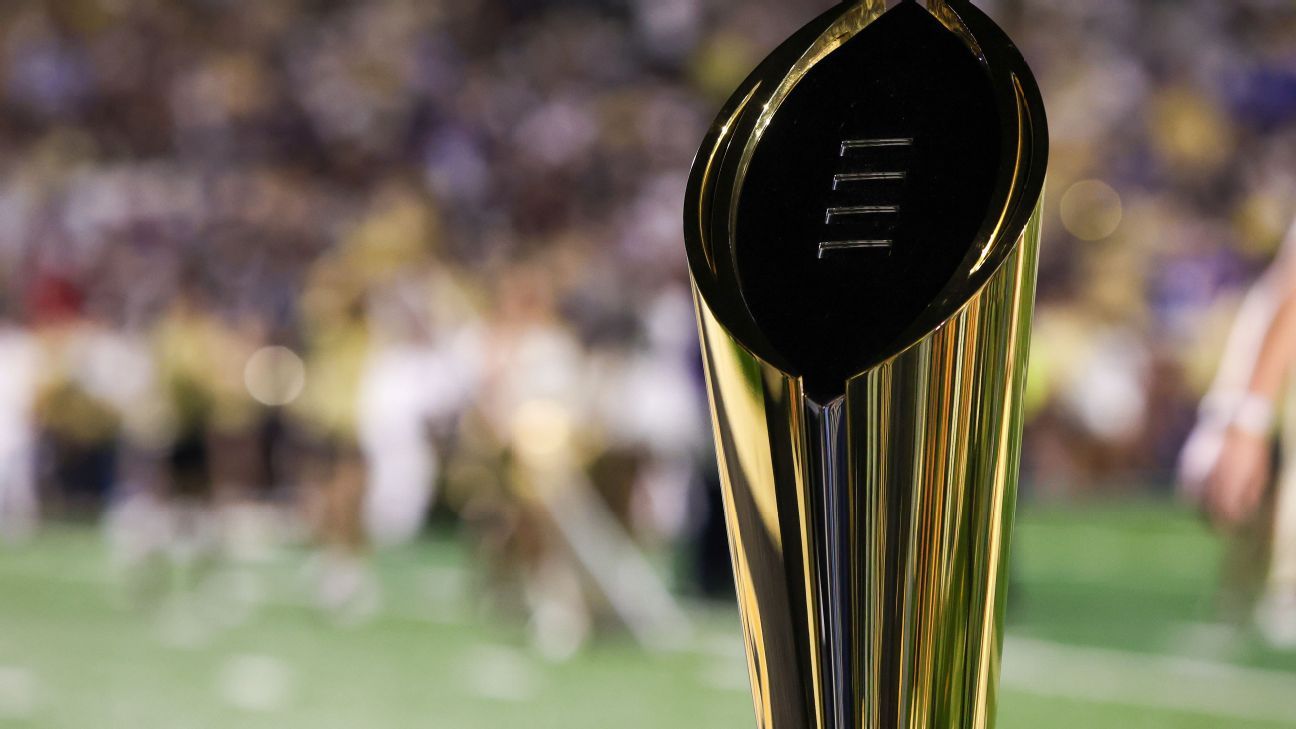 Big Ten propune un nou format pentru playoff-ul de fotbal universitar Conferința Big Ten a distribuit un document intern care conturează un nou format pentru playoff-ul de fotbal universitar, menit să extindă competiția la 24 de echipe