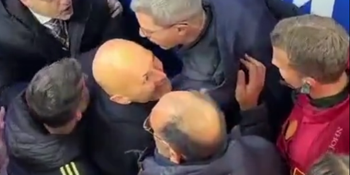 Scene reprobabile la Milano! Oficialii lui Juventus „au tăbărât” pe arbitrul Federico La Penna: „Ai distrus meciul!”