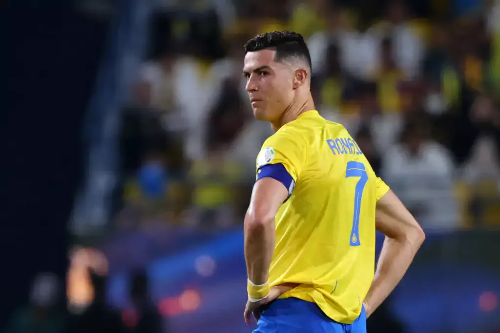 Cristiano Ronaldo revine în echipa lui Al-Nassr: Ultimele detalii înainte de meciul cu Al-Fateh Cristiano Ronaldo a fost inclus din nou în lotul echipei Al-Nassr și va putea juca în partida din cadrul Saudi Pro League, programată astăzi împotriva formației Al-Fateh