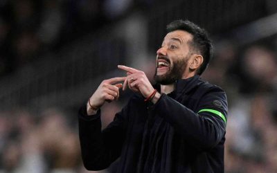 Valencia y Sevilla no salen de sus crisis