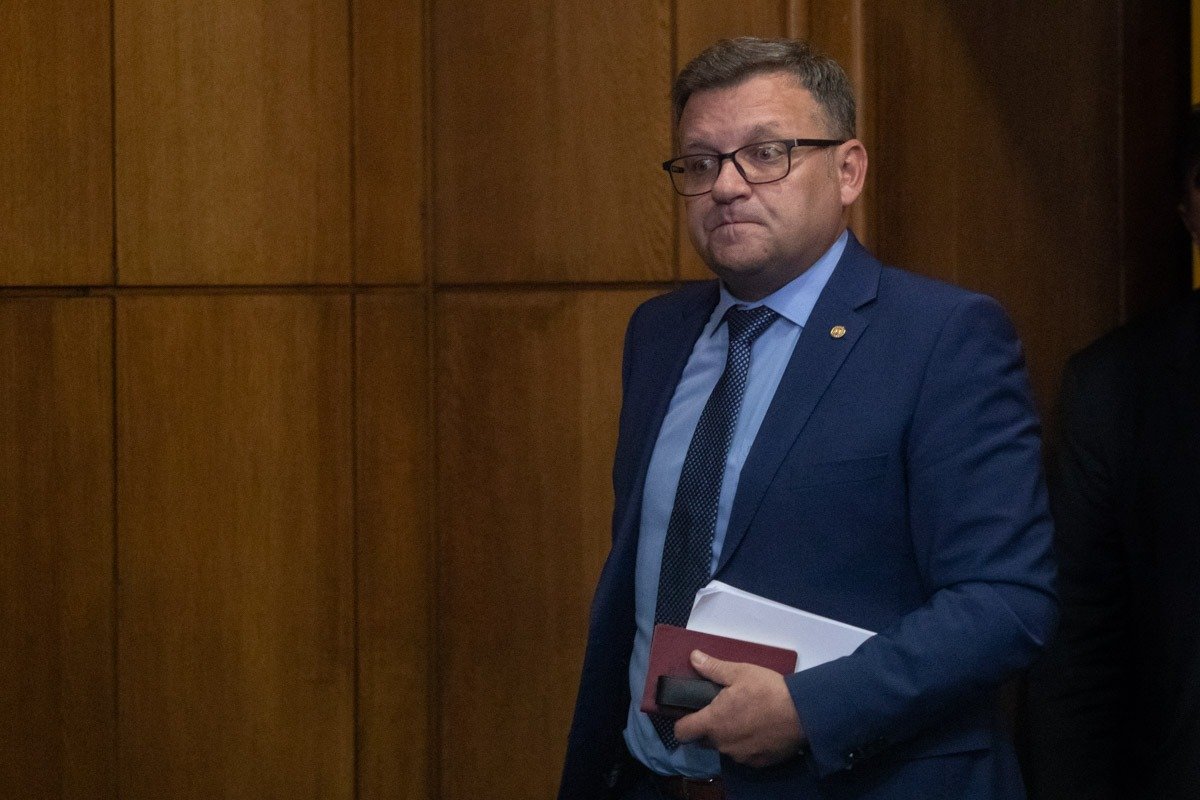 Marius Budăi, fost ministru al Muncii și actual reprezentant al PSD, revine în prim-planul scenei politice românești printr-un nou atac la adresa măsurilor de reformă promovate de premierul liberal Ilie Bolojan