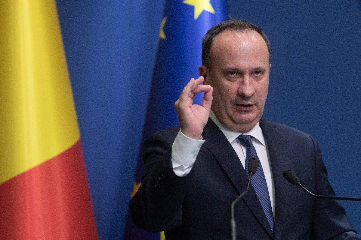 România se află în criză economică profundă, avertizează fostul ministru al Finanțelor Adrian Câciu România traversează o perioadă economică extrem de dificilă, starea țării fiind cu mult sub așteptări, iar provocările care o fac să își piardă din robustețe ating niveluri alarmante