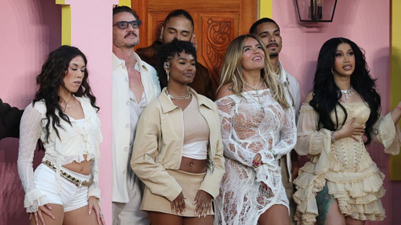 Estos son los famosos presentes en "La casita" de Bad Bunny en el Super Bowl LX