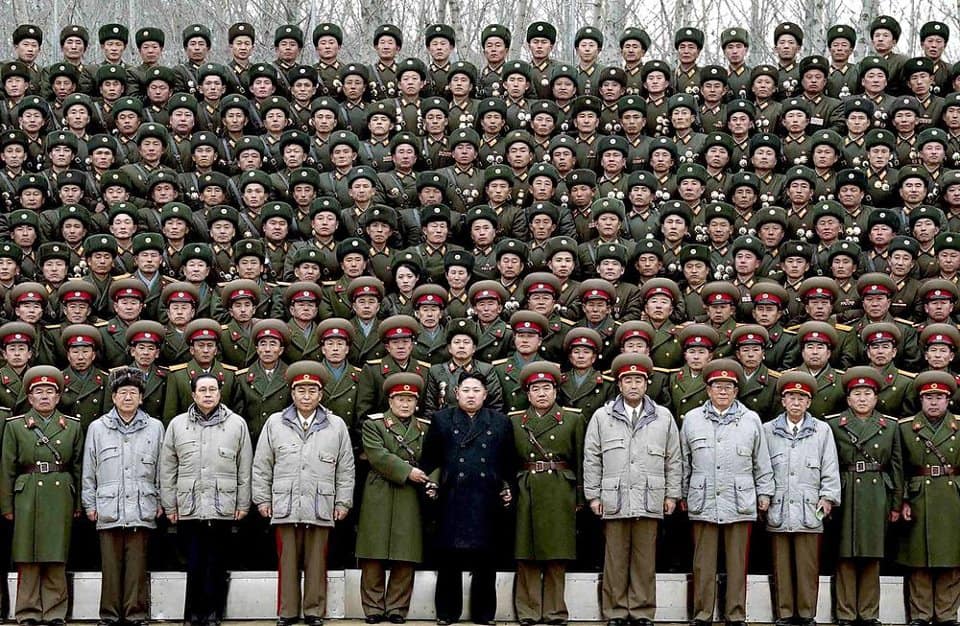 Coreea de Nord anunță organizarea unui congres crucial pentru direcția viitoare a regimului său Decretând un moment de maximă importanță politică, liderul Kim Jong-un pregătește convocarea unui congres major al Partidului Muncitorilor, eveniment programat pentru sfârșitul lunii februarie