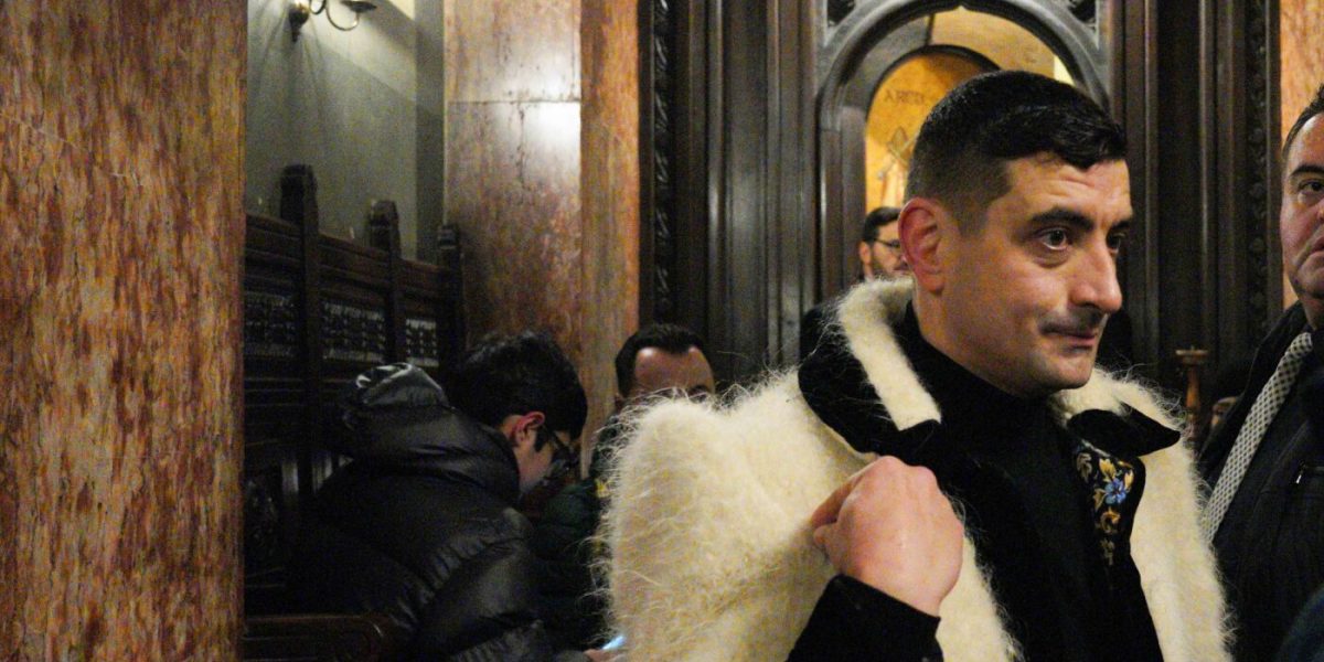 George-Simion-suman-Alba-Iulia-e1770461662867.jpg - Presa360