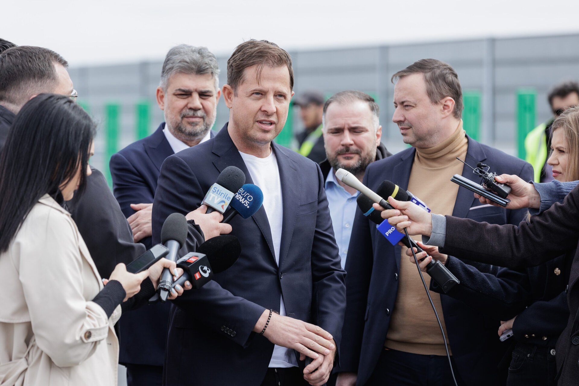 Președintele Consiliului Județean Ilfov, Hubert Thuma, a ieșit public pentru a nega vehement acuzațiile care îl vizează în interiorul PNL, despre o presupusă alianță cu PSD și despre voturi împotriva conducerii partidului