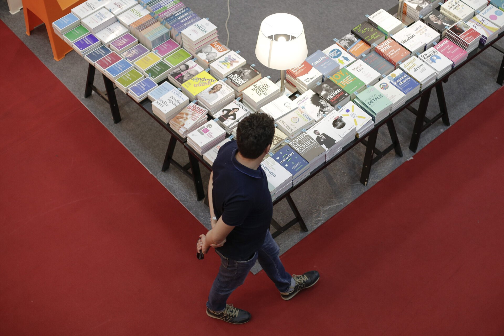 Ziua Internațională a Cititului Împreună, sărbătorită cu muzică și lectură la Biblioteca Metropolitană București Bucureștiul marchează joi, 5 februarie, Ziua Internațională a Cititului Împreună, printr-un eveniment special dedicat promovării lecturii ca act de comuniune și cultură