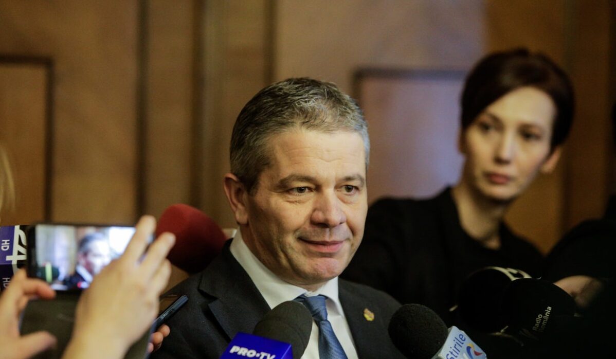 Fostul ministru al Sănătății Florian Bodog, achitat în dosarul acuzațiilor de abuz în serviciu și fals intelectual O veste importantă a fost dată luni, 2 ianuarie, atunci când fostul ministru al Sănătății, Florian Bodog, a fost achitat definitiv de către instanța de judecată în dosarul în care era acuzat de abuz în serviciu și fals intelectual