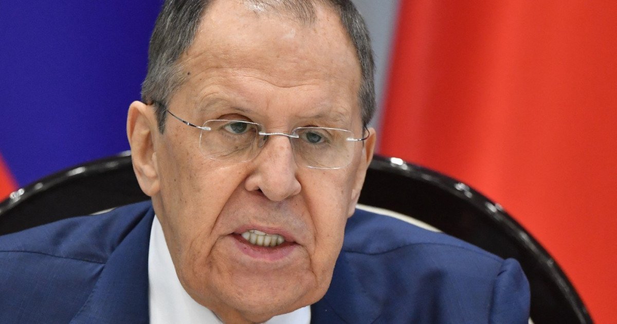 Lavrov acuză Ucraina de sabotaj în negocierile de pace după atentatul împotriva generalului Alekseiev Ministrul rus de externe, Serghei Lavrov, a declarat că tentativa de asasinat asupra generalului Vladimir Alekseiev face parte dintr-o strategie orchestrată de Kiev pentru a bloca orice perspectivă de negociere a păcii