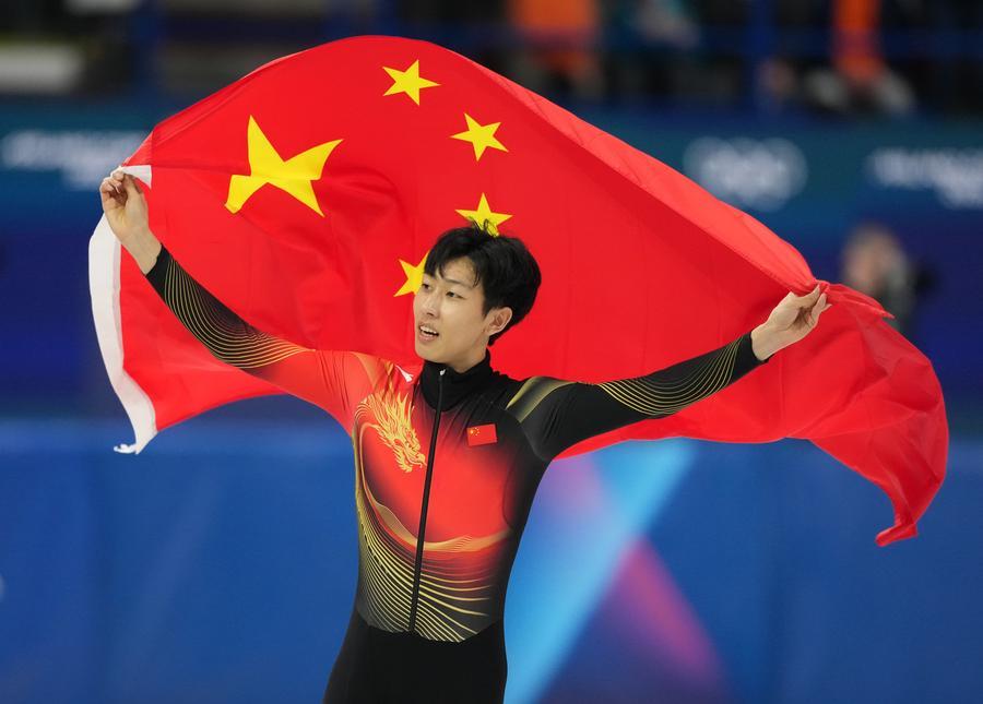 Emoții la Jocurile Olimpice de iarnă de la Milano-Cortina 2026 La Milano-Cortina, Jocurile Olimpice de iarnă din 2026 au adus în centrul atenției nu doar competiția sportivă, ci și momentele intense de emoție care au marcat fiecare zi a evenimentului