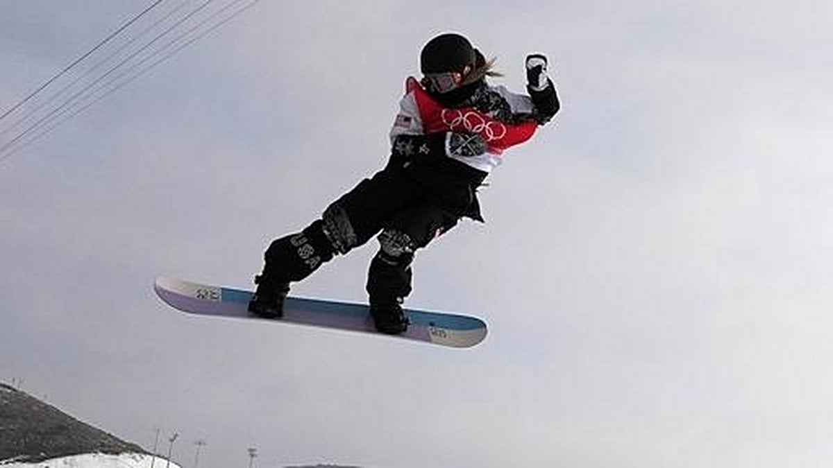 Jocurile Olimpice de Iarnă 2026: Emoție și Performanță pe Pârtiile de Snowboarding Jocurile Olimpice de Iarnă 2026 s-au deschis oficial la Milano Cortina, iar evenimentele de snowboarding promite să captiveze fanii din întreaga lume până pe 18 februarie