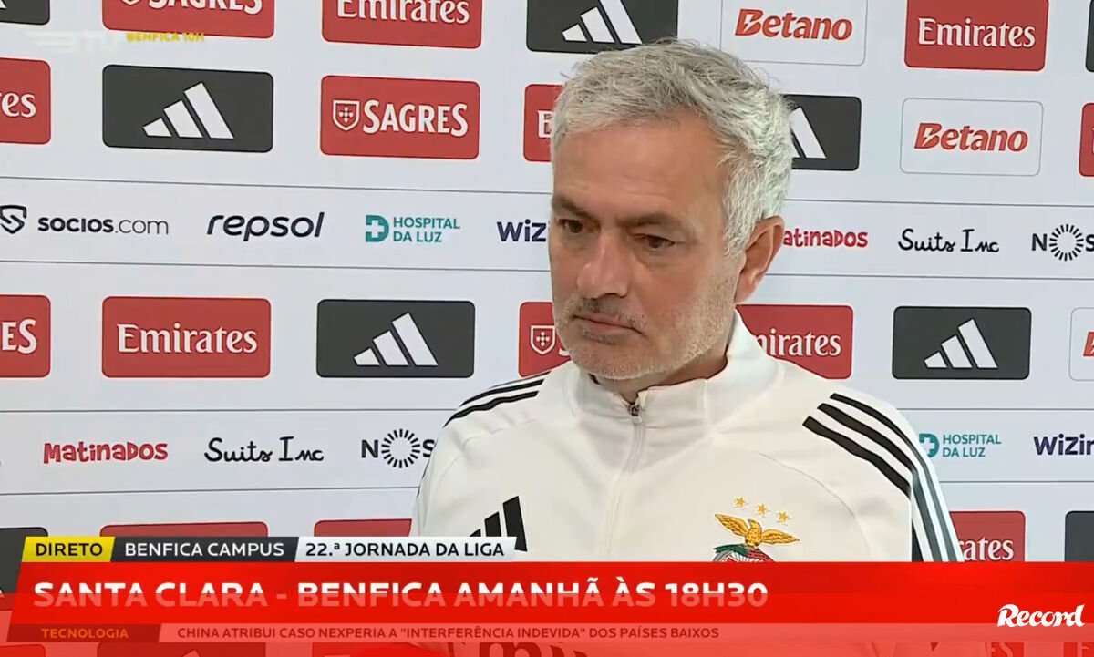 Mourinho evită conferințele de presă și alege o apariție exclusivă la BTV José Mourinho, antrenorul echipei de fotbal din capitala Portugaliei, continuă să evite conferințele de presă tradiționale